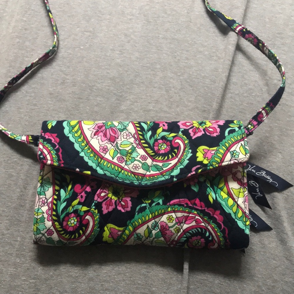 Like new Vera Bradley purse!!